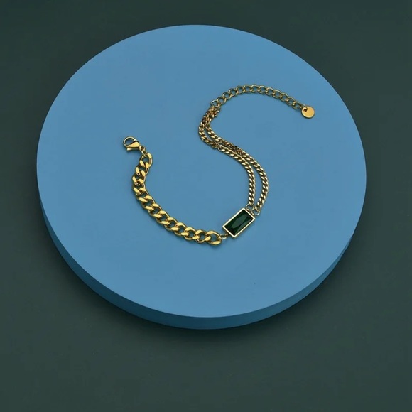 HIGH Quality Simple Hip-Hop Titanium Steel Green Square Zircon Bracelet - Picture 10 of 11